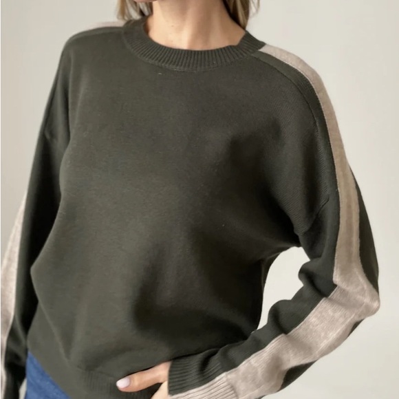 Six/Fifty (olive/latte] Sweater. L - Picture 3 of 3